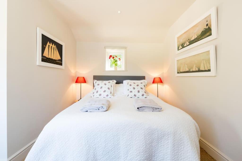Charming Cottage Surrounded By Idyllic Garden In Peaceful Location In Central Charlbury Exteriör bild